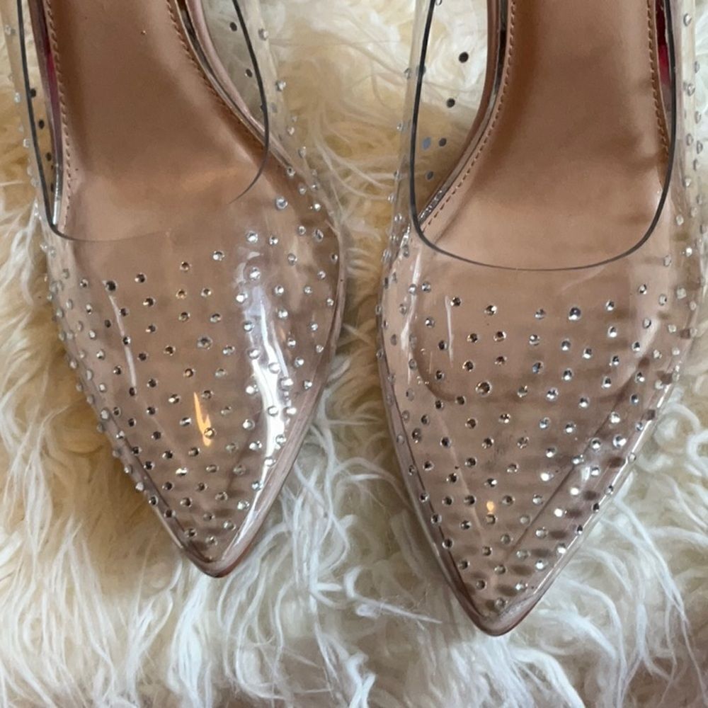 NUDE & CLEAR HEELS IN SIZE 9 1/2 BY TORTA CALIENTE WITH JEWELS ON UPPER - Picture 4 of 12
